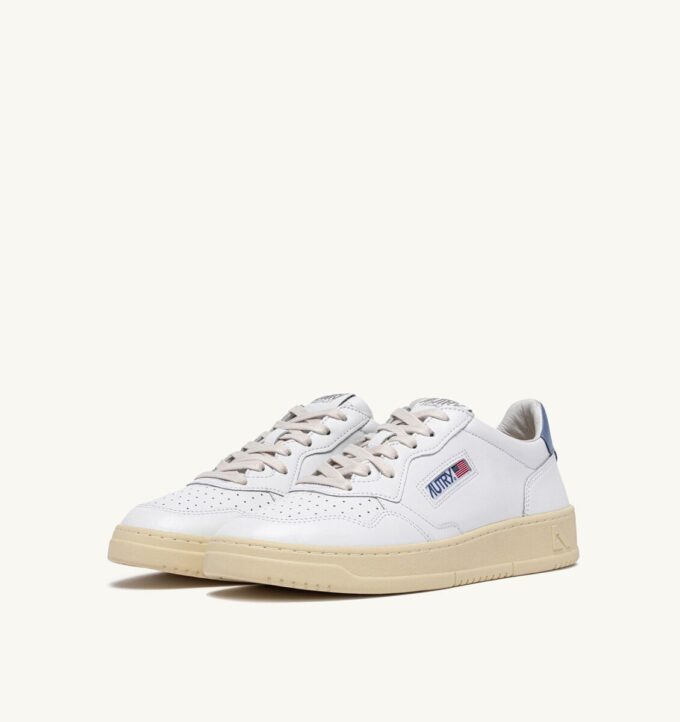 MEDALIST LOW SNEAKERS IN WHITE AND TEMPEST LEATHER MEDALIST LOW SNEAKERS IN WHITE AND TEMPEST LEATHER