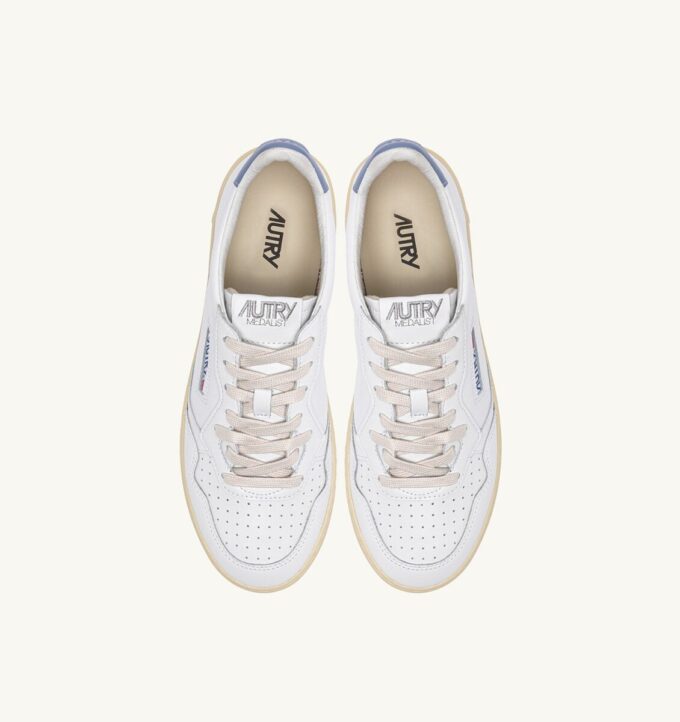 MEDALIST LOW SNEAKERS IN WHITE AND TEMPEST LEATHER MEDALIST LOW SNEAKERS IN WHITE AND TEMPEST LEATHER