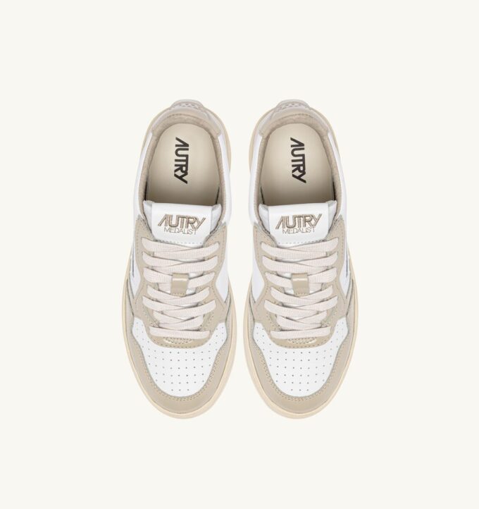 MEDALIST LOW SNEAKERS IN WHITE AND TIDAL FOAM LEATHER MEDALIST LOW SNEAKERS IN WHITE AND TIDAL FOAM LEATHER