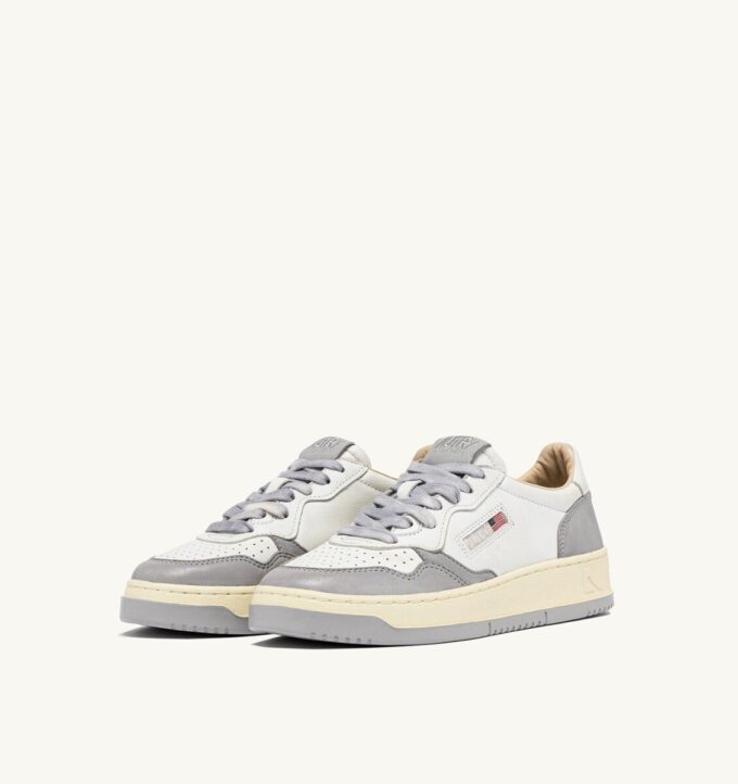 MEDALIST LOW SNEAKERS IN WHITE AND VAPOR LEATHER MEDALIST LOW SNEAKERS IN WHITE AND VAPOR LEATHER