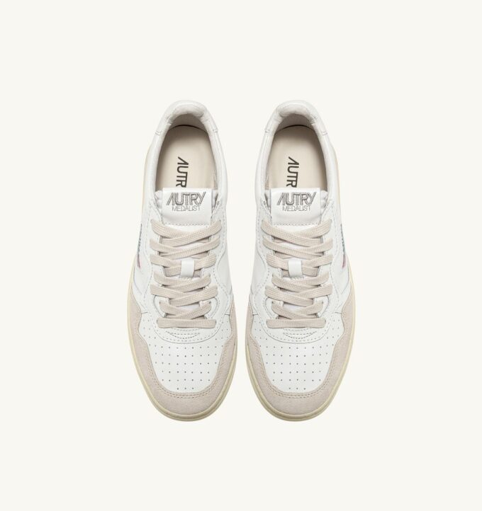 MEDALIST LOW SNEAKERS IN WHITE LEATHER AND BEIGE SUEDE MEDALIST LOW SNEAKERS IN WHITE LEATHER AND BEIGE SUEDE