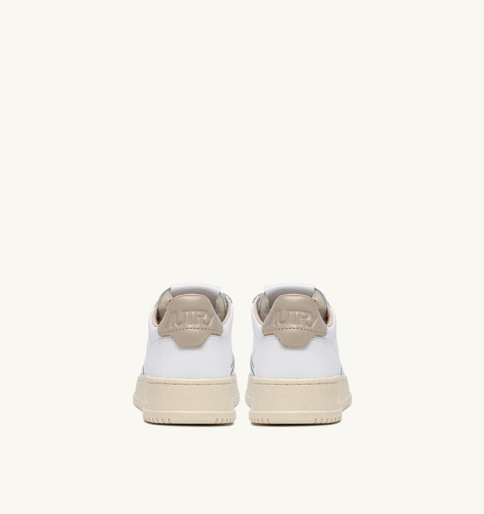 MEDALIST LOW SNEAKERS IN WHITE LEATHER AND TIDAL FOAM