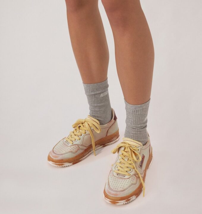 MEDALIST LOW SNEAKERS SUPER VINTAGE IN SPA BLUE AND RUSSET BROWN LEATHER MEDALIST LOW SNEAKERS SUPER VINTAGE IN SPA BLUE AND RUSSET BROWN LEATHER