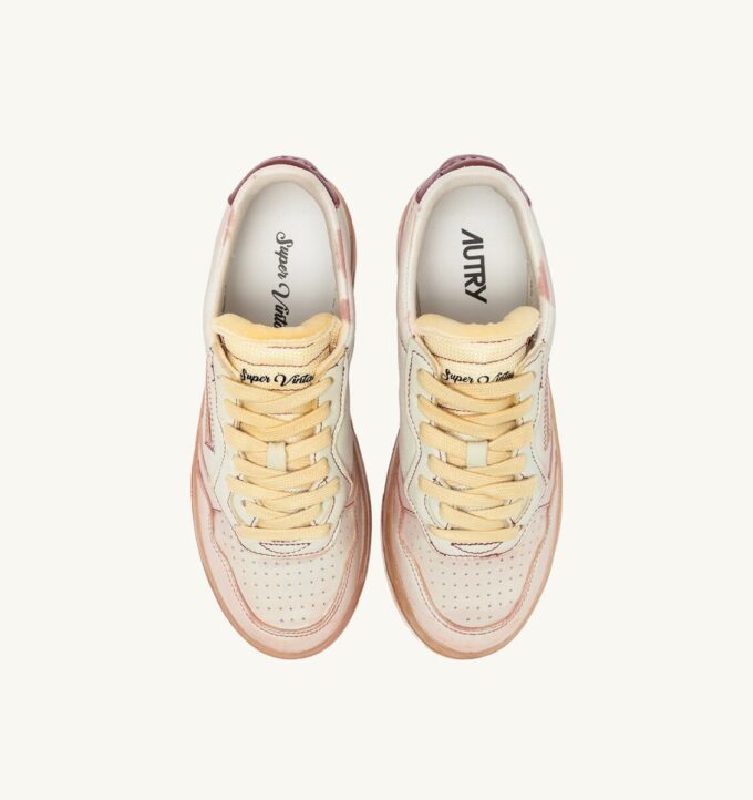 MEDALIST LOW SNEAKERS SUPER VINTAGE IN SPA BLUE AND RUSSET BROWN LEATHER MEDALIST LOW SNEAKERS SUPER VINTAGE IN SPA BLUE AND RUSSET BROWN LEATHER