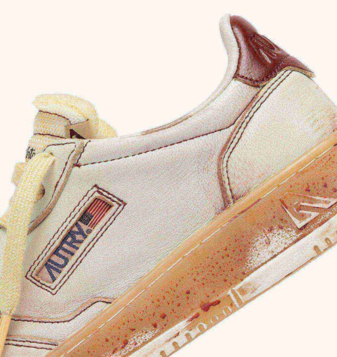 MEDALIST LOW SNEAKERS SUPER VINTAGE IN SPA BLUE AND RUSSET BROWN LEATHER MEDALIST LOW SNEAKERS SUPER VINTAGE IN SPA BLUE AND RUSSET BROWN LEATHER