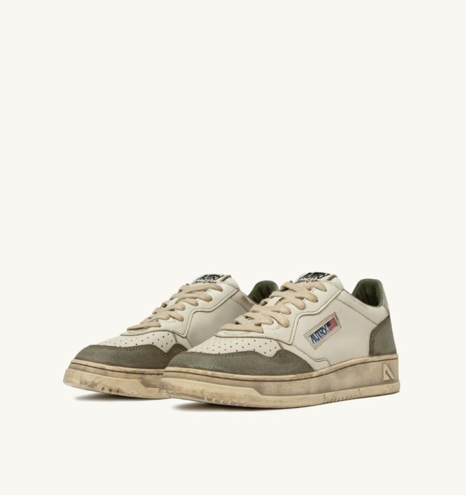 MEDALIST LOW SNEAKERS SUPER VINTAGE IN WHITE AND SILVER LEATHER AND LIZARD SUEDE MEDALIST LOW SNEAKERS SUPER VINTAGE IN WHITE AND SILVER LEATHER AND LIZARD SUEDE