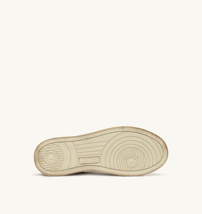 MEDALIST LOW SNEAKERS SUPER VINTAGE IN WHITE CAMEO BROWN AND SAFARI LEATHER MEDALIST LOW SNEAKERS SUPER VINTAGE IN WHITE CAMEO BROWN AND SAFARI LEATHER