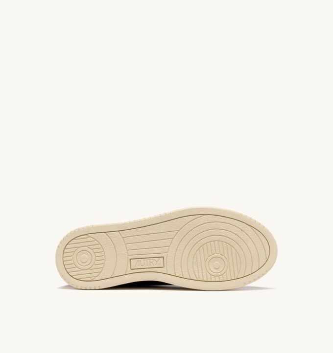 MEDALIST LOW SUPER SOFT SNEAKERS IN BLACK LEATHER MEDALIST LOW SUPER SOFT SNEAKERS IN BLACK LEATHER