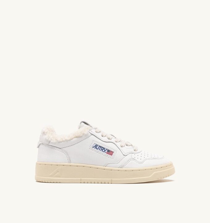 MEDALIST LOW SUPER SOFT SNEAKERS IN WHITE LEATHER