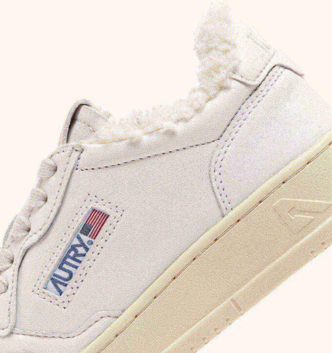 MEDALIST LOW SUPER SOFT SNEAKERS IN WHITE LEATHER