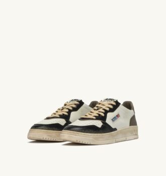 MEDALIST LOW SUPER VINTAGE SNEAKERS IN WHITE COVERT GREEN AND BLACK MEDALIST LOW SUPER VINTAGE SNEAKERS IN WHITE COVERT GREEN AND BLACK