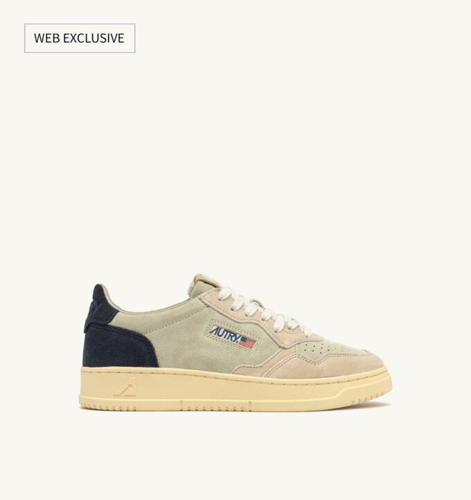 MEDALIST LOW TRICOLOR SNEAKERS IN BEIGE ECRU AND SPACE BLUE SUEDE