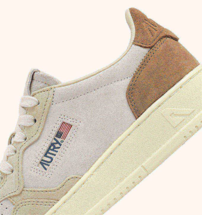 MEDALIST LOW TRICOLOR SNEAKERS IN SAND AND CIGAR SUEDE