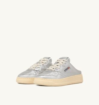 MEDALIST MULE SNEAKERS IN SILVER NAPA LEATHER