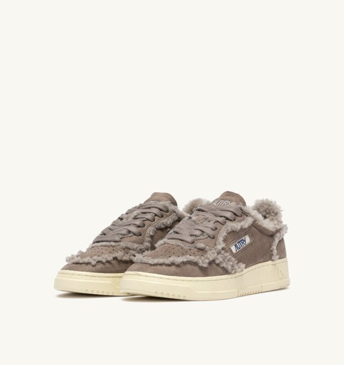 MEDALIST MUTTON SNEAKERS IN TAUPE SUEDE AND SHEARLING