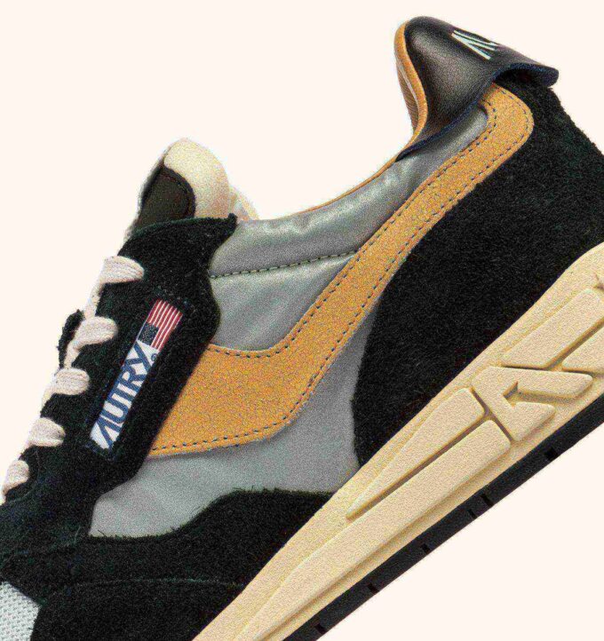 REELWIND LOW SNEAKERS IN BLACK SUEDE AND REFLECTIVE NYLON REELWIND LOW SNEAKERS IN BLACK SUEDE AND REFLECTIVE NYLON