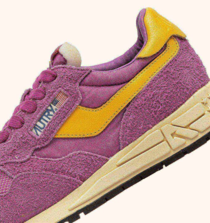 REELWIND LOW SNEAKERS IN ROSÈ SORBET AND CALENDULA SUEDE AND NYLON REELWIND LOW SNEAKERS IN ROSÈ SORBET AND CALENDULA SUEDE AND NYLON