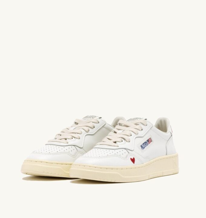 SNEAKERS MEDALIST ‘LOVE’ IN WHITE AND RED LEATHER