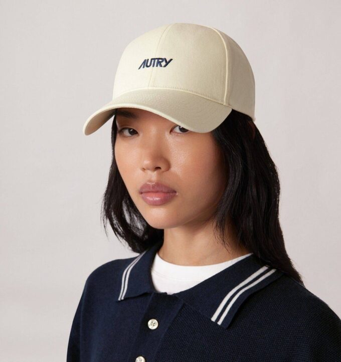 UNISEX BASEBALL CAP WITH CONTRAST EMBROIDERED LOGO