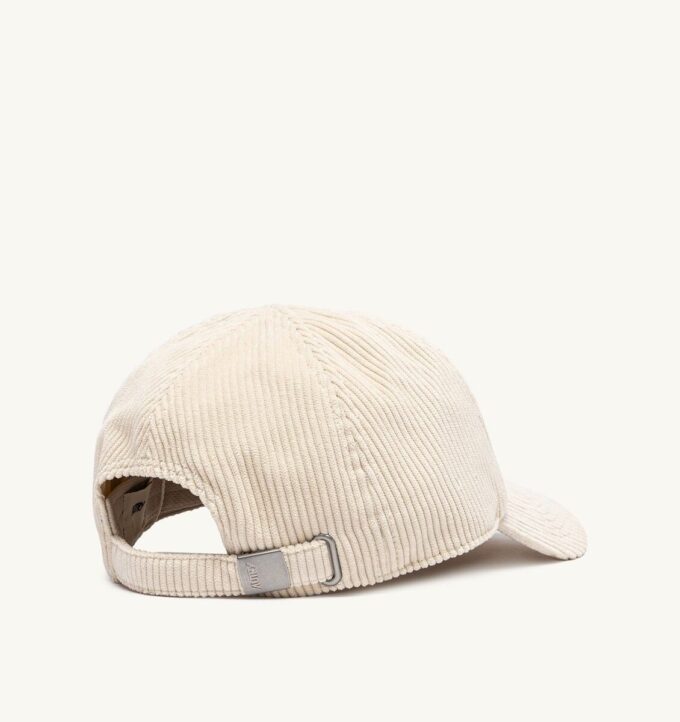 UNISEX BASEBALL CAP WITH TONE-ON-TONE LOGO