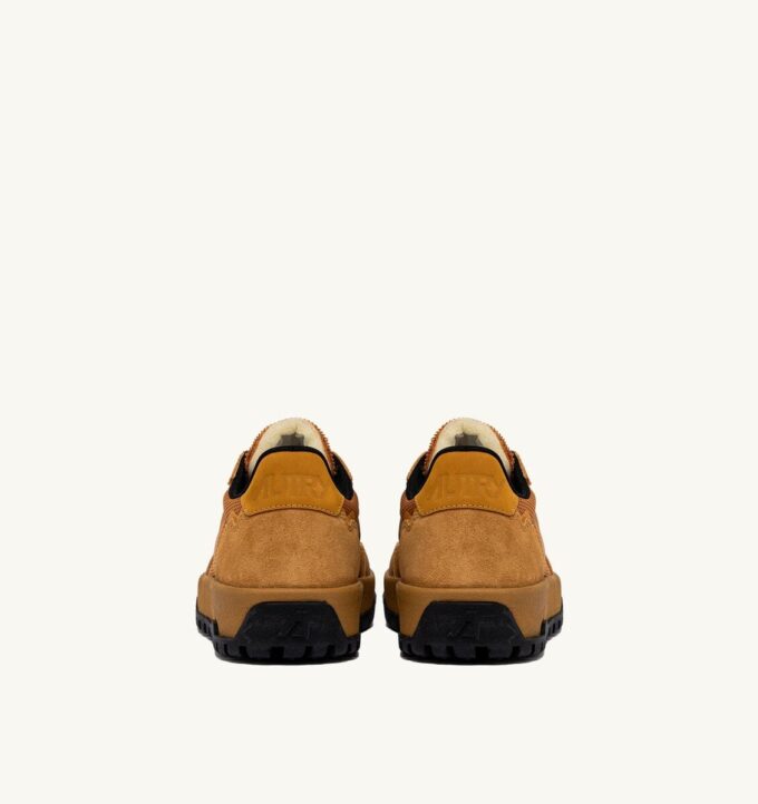 WILDPACE LOW SNEAKERS IN BUCKTHORN MESH AND SUEDE