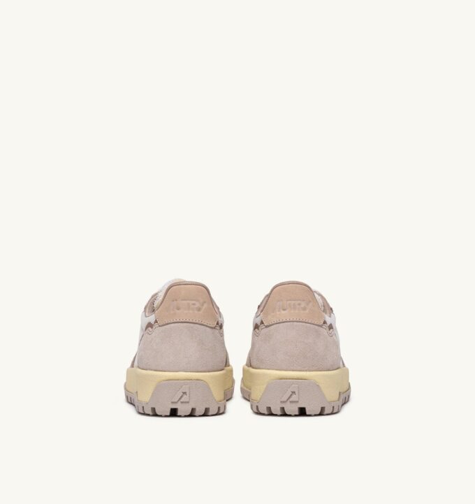 WILDPACE LOW SNEAKERS IN WHISPER WHITE AND SAND MESH AND SUEDE