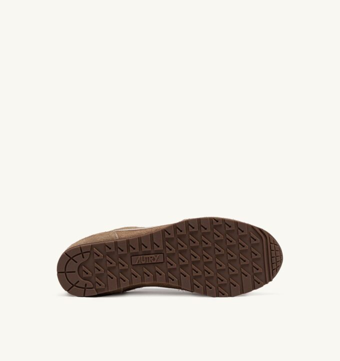 WINDSPIN SNEAKERS IN PEANUT SUEDE AND LEATHER